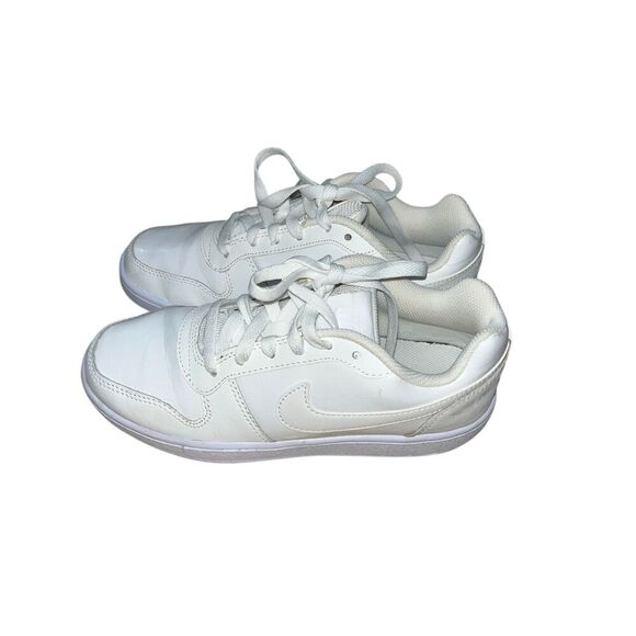 Nike Women's Sneakers Shoes Size 6.5 White - Picture 1 of 6